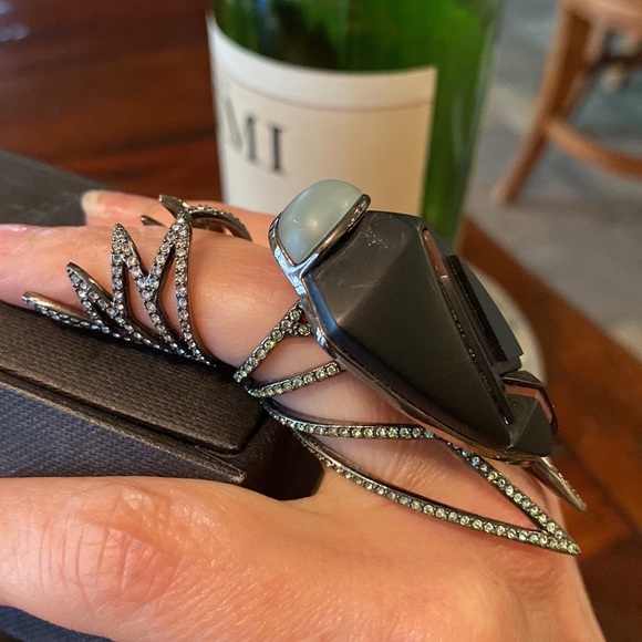 Eddie Borgo winged scarab ring - Picture 6 of 6